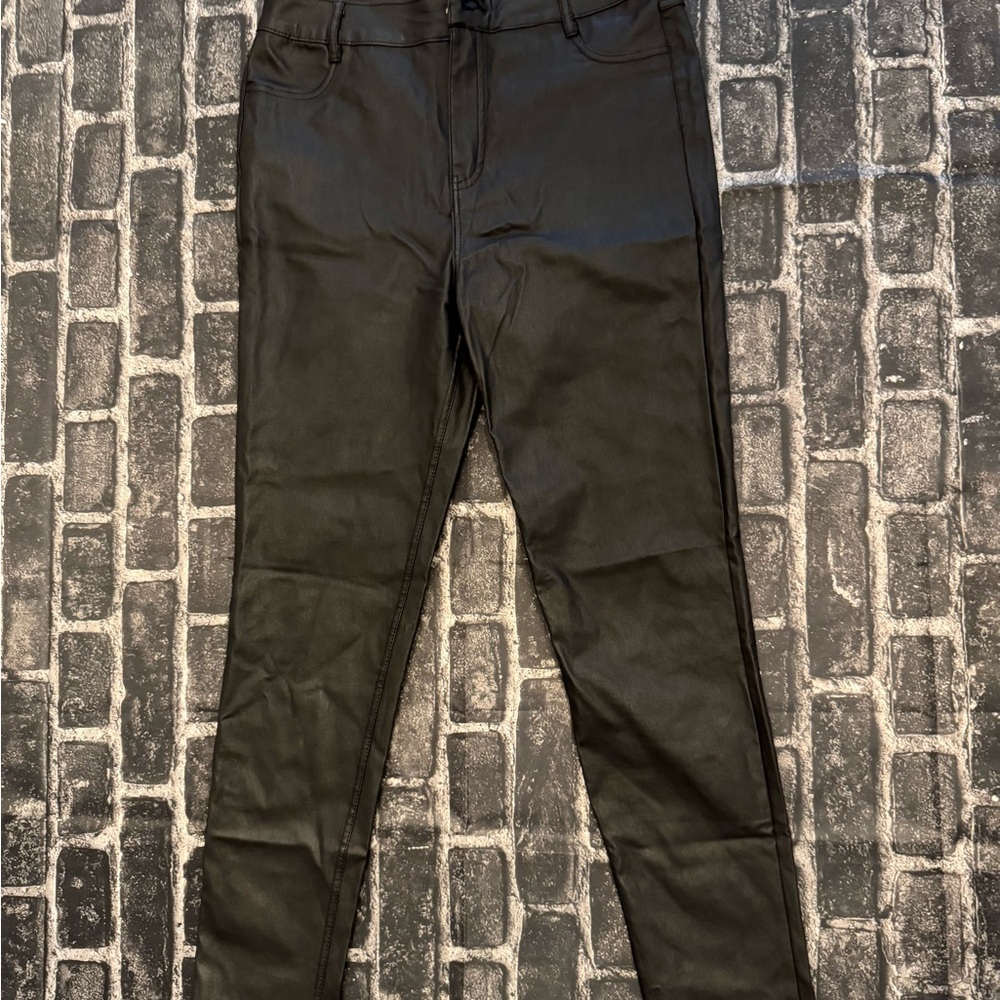 Fashion Nova Black Skinny Pants